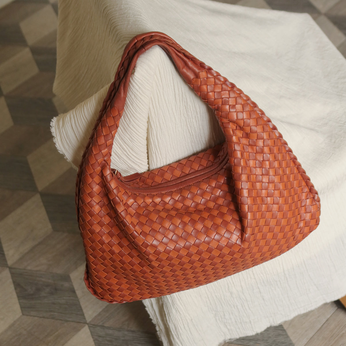 Rare Bottega Veneta Burnt Coral Orange Dual tone Intrecciato Weave Veneta Hobo Bag