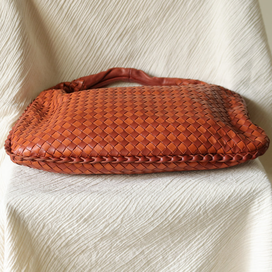 Rare Bottega Veneta Burnt Coral Orange Dual tone Intrecciato Weave Veneta Hobo Bag