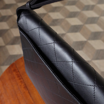 Chanel Vintage Black Lambskin Quilted CC Turn lock Shoulder Bag