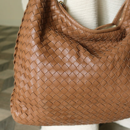 Bottega Veneta Vintage Caramel Brown Intrecciato Weave Veneta Hobo Bag Large