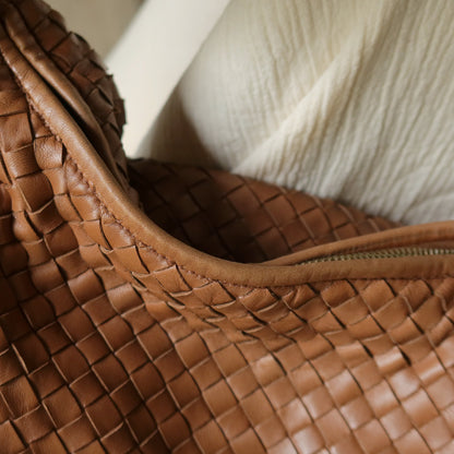 Bottega Veneta Vintage Caramel Brown Intrecciato Weave Veneta Hobo Bag Large