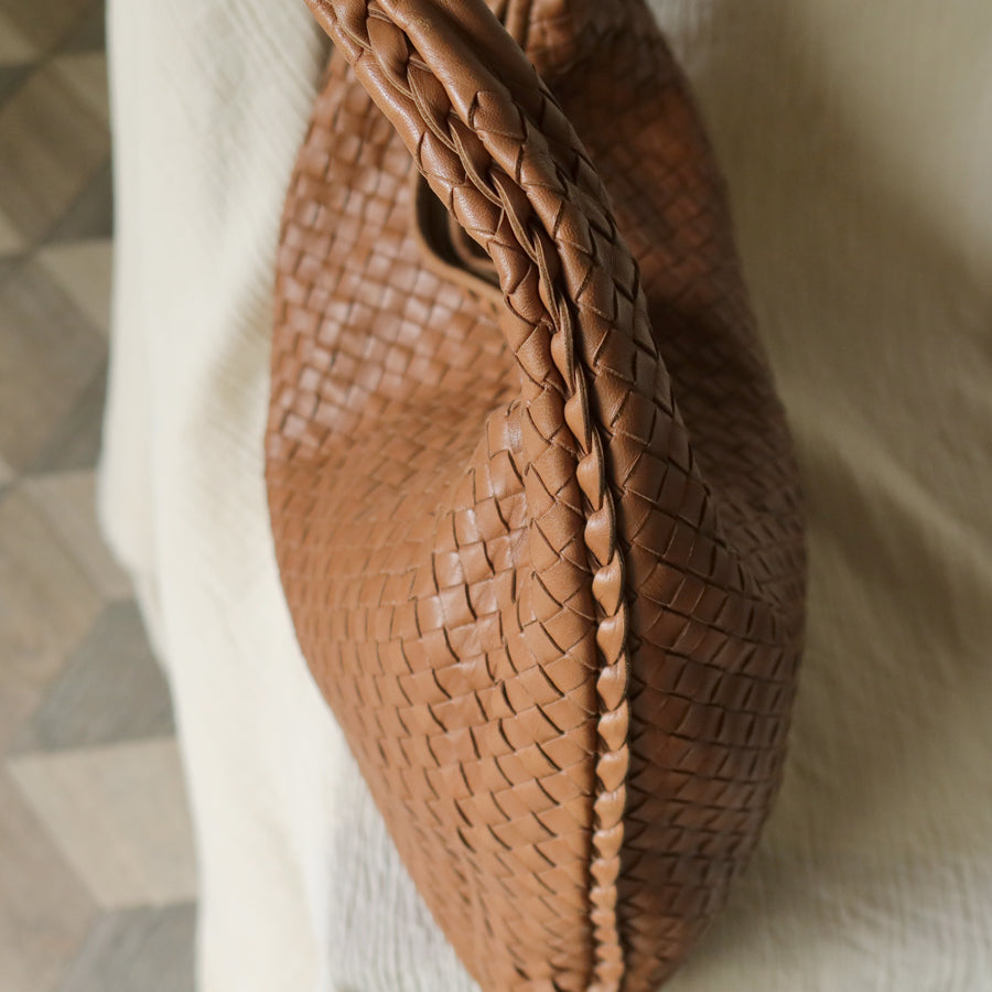 Bottega Veneta Vintage Caramel Brown Intrecciato Weave Veneta Hobo Bag Large