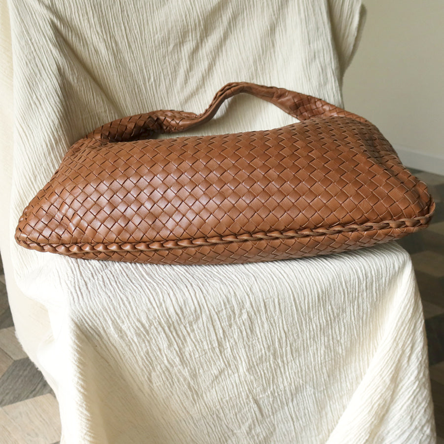 Bottega Veneta Vintage Caramel Brown Intrecciato Weave Veneta Hobo Bag Large