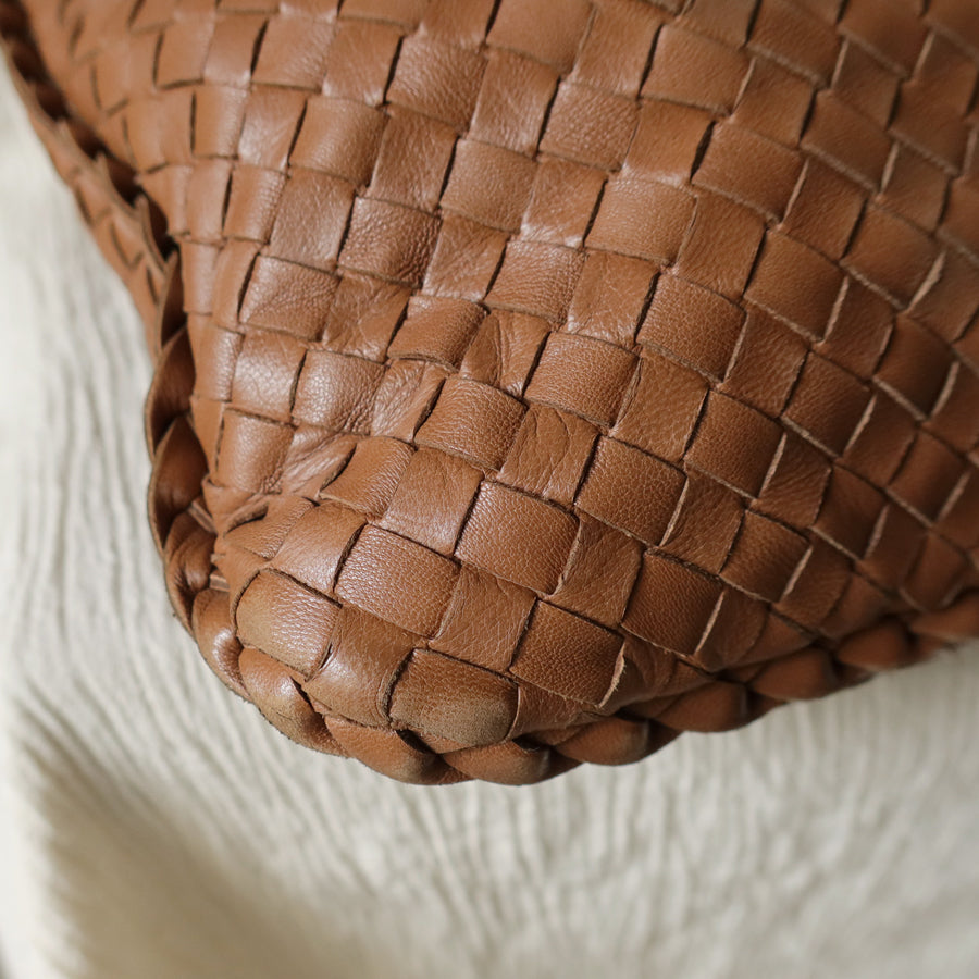 Bottega Veneta Vintage Caramel Brown Intrecciato Weave Veneta Hobo Bag Large