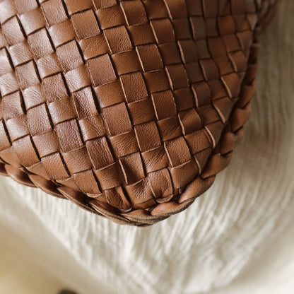 Bottega Veneta Vintage Caramel Brown Intrecciato Weave Veneta Hobo Bag Large