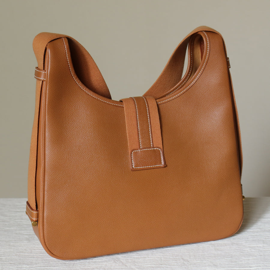 Hermès Vintage '90s Brown Courchevel Leather Tsako Shoulder Bag