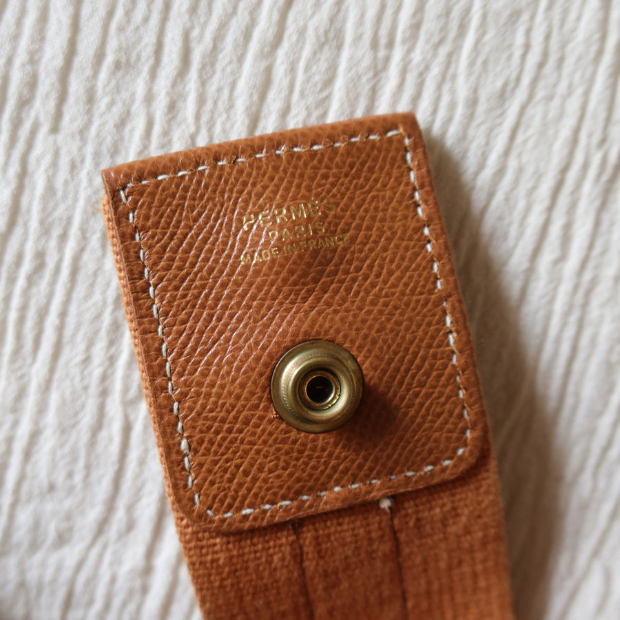 Hermès Vintage '90s Brown Courchevel Leather Tsako Shoulder Bag