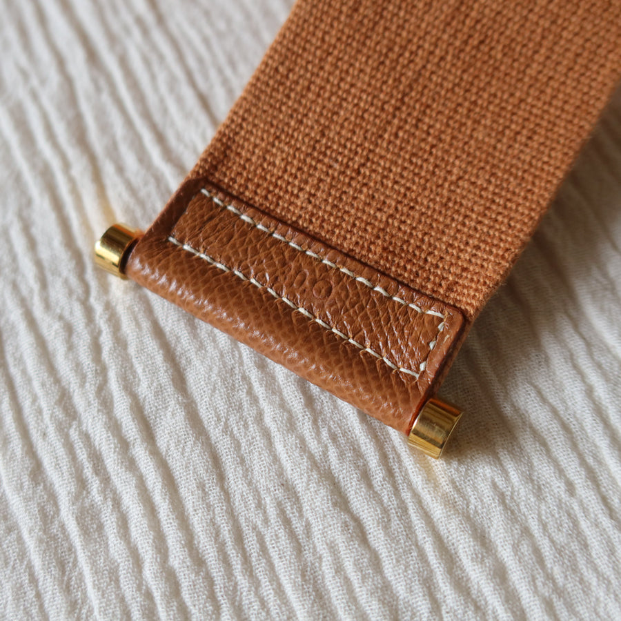 Hermès Vintage '90s Brown Courchevel Leather Tsako Shoulder Bag
