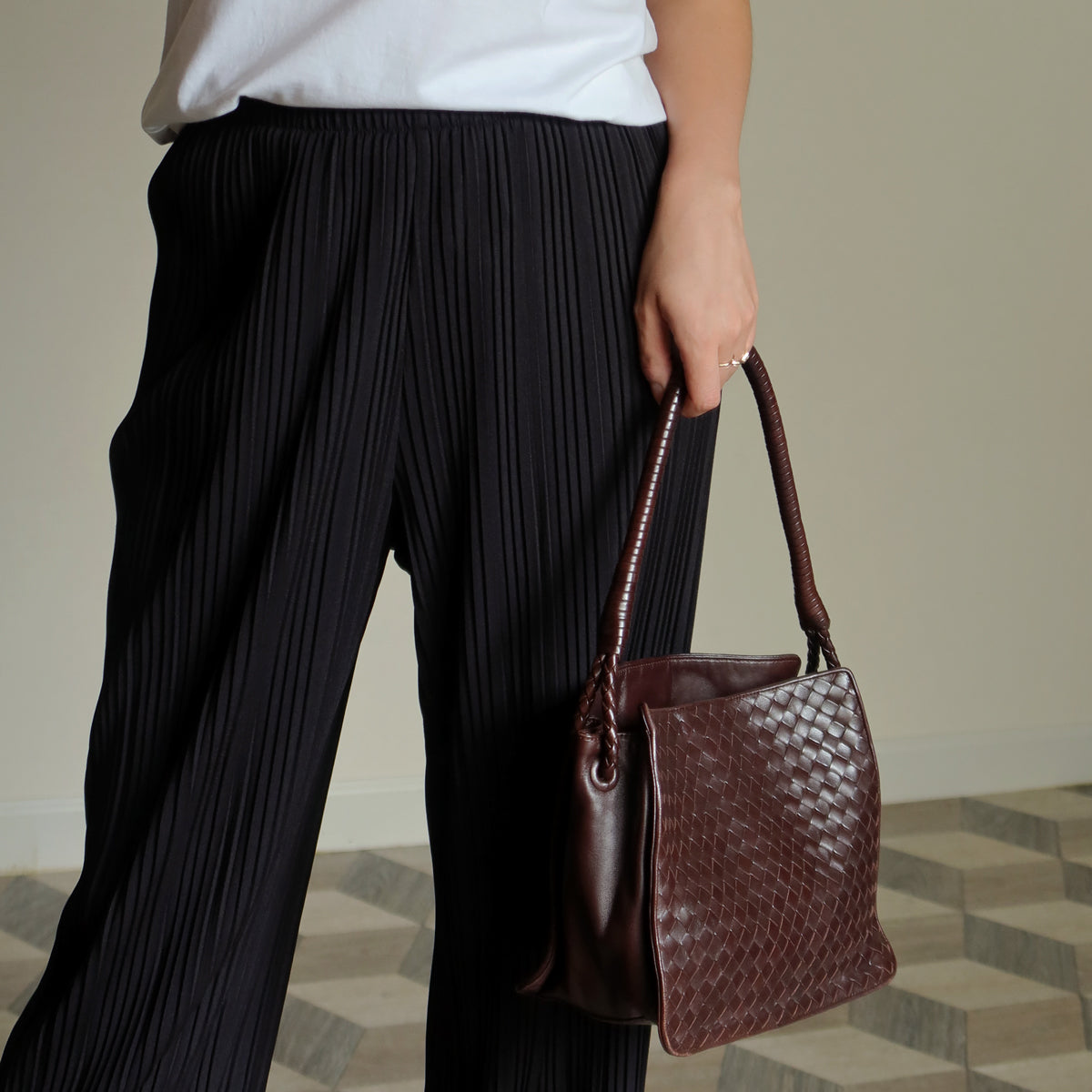 Bottega Veneta Vintage Brown Braided Knot Handle Intrecciato Shoulder Bag