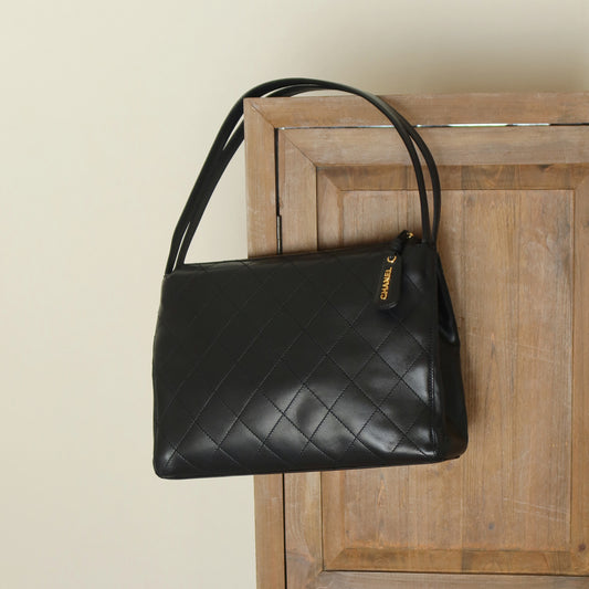 Rare Chanel Vintage Classic Black Calfskin Diamond Stitched CC Charm Shoulder Bag