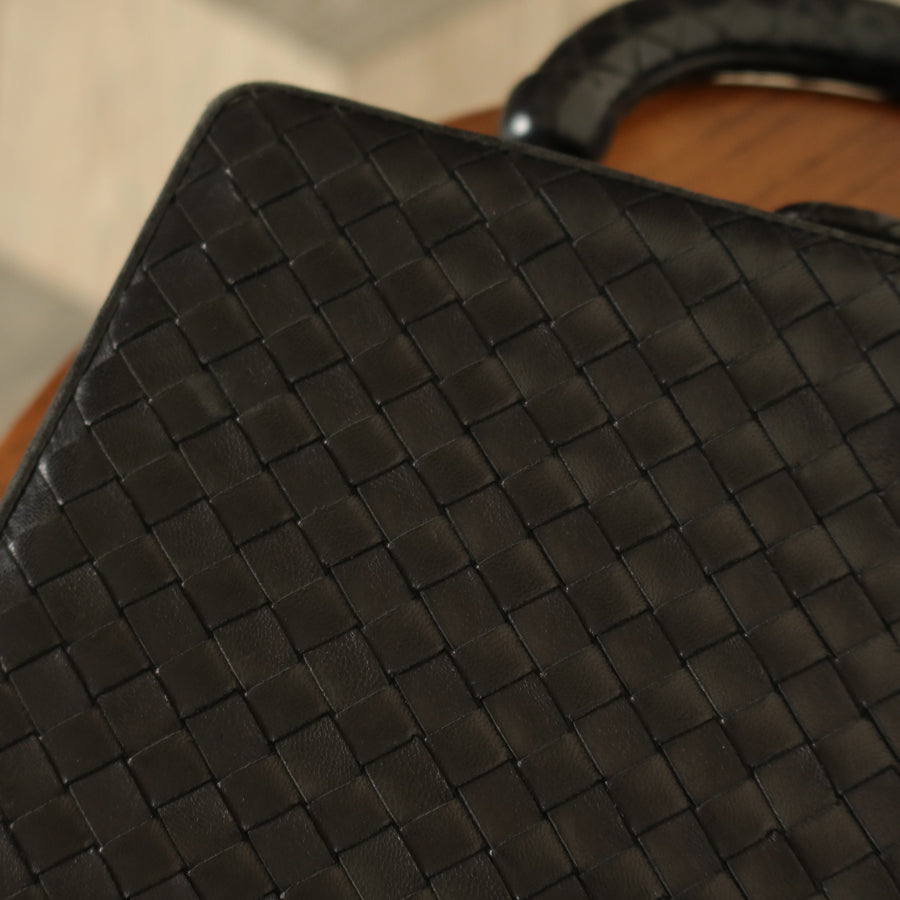 Rare Bottega Veneta Vintage Vanity Case Style Intrecciato Kiss Lock Trapeze 2way Bag
