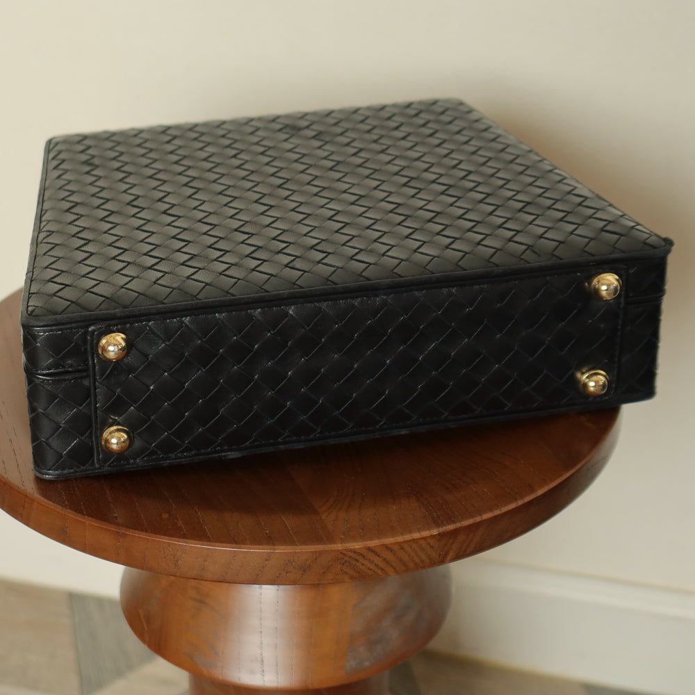 Rare Bottega Veneta Vintage Vanity Case Style Intrecciato Kiss Lock Trapeze 2way Bag