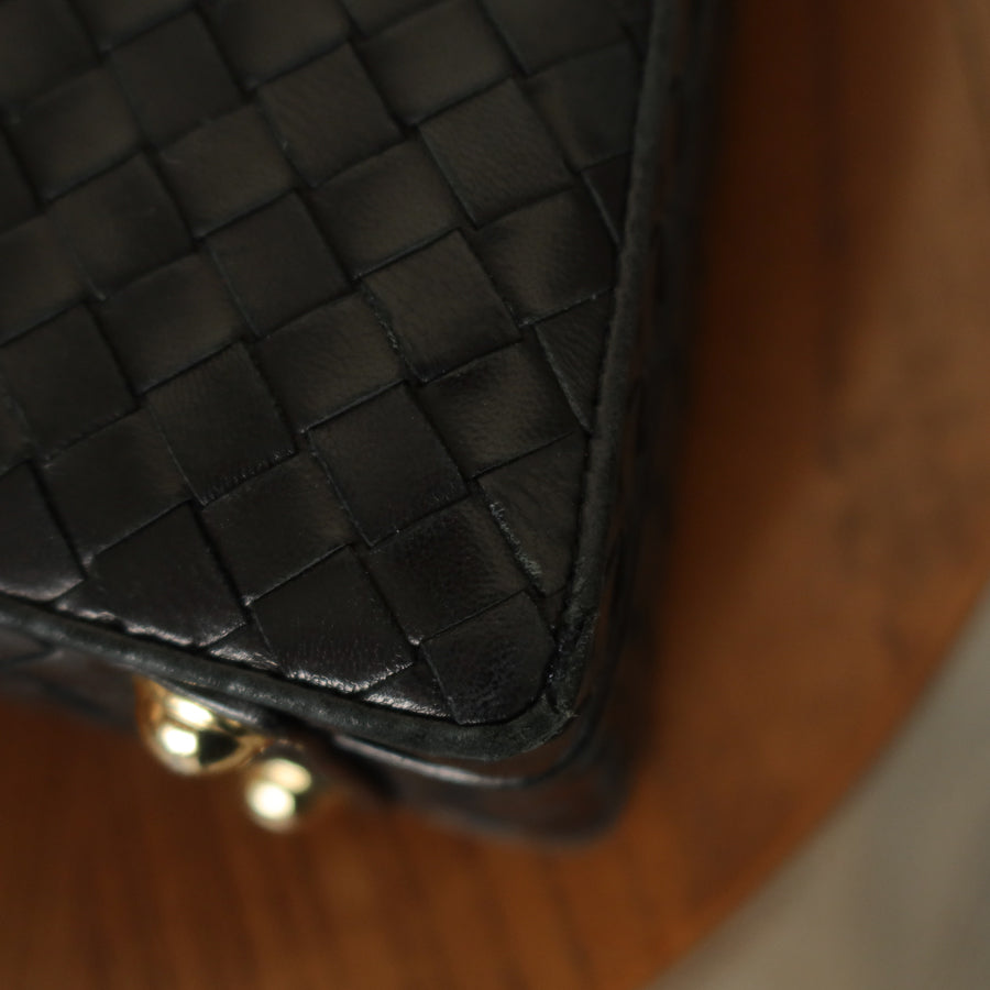 Rare Bottega Veneta Vintage Vanity Case Style Intrecciato Kiss Lock Trapeze 2way Bag