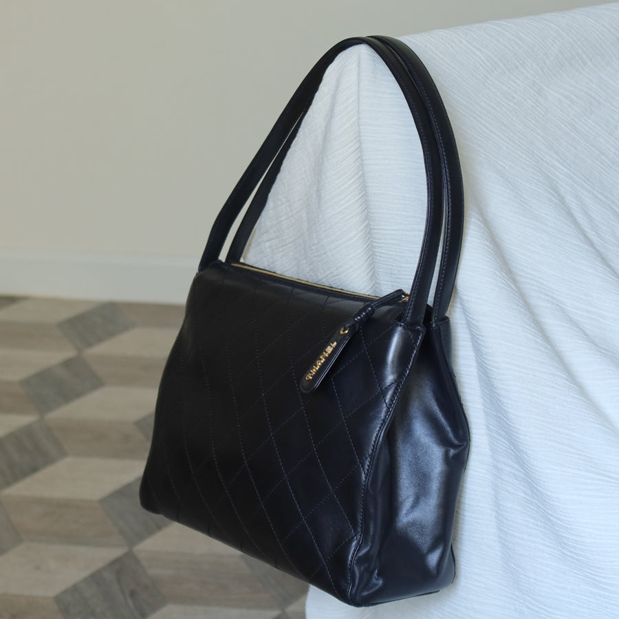 Rare Chanel Vintage Classic Black Calfskin Diamond Stitched CC Charm Shoulder Bag