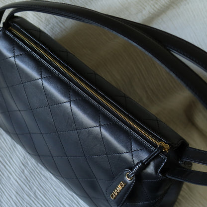 Rare Chanel Vintage Classic Black Calfskin Diamond Stitched CC Charm Shoulder Bag