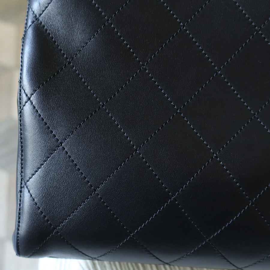 Rare Chanel Vintage Classic Black Calfskin Diamond Stitched CC Charm Shoulder Bag