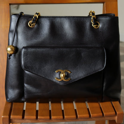 Chanel Vintage Black Lambskin CC Turn lock Pocket CC charm Large Shoulder Bag
