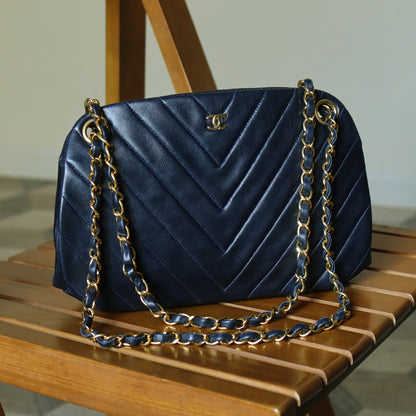 Chanel Vintage Dark Navy Lambskin Classic Chevron Quilted Kiss Lock 2way Bag