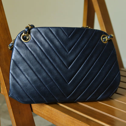 Chanel Vintage Dark Navy Lambskin Classic Chevron Quilted Kiss Lock 2way Bag