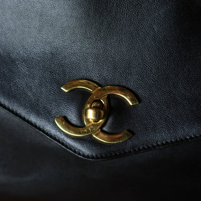 Chanel Vintage Black Lambskin CC Turn lock Pocket CC charm Large Shoulder Bag