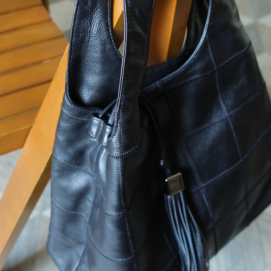 Chanel Vintage Black Chocolate Bar Stitching Calf leather CC Tassel Hobo Tote Bag