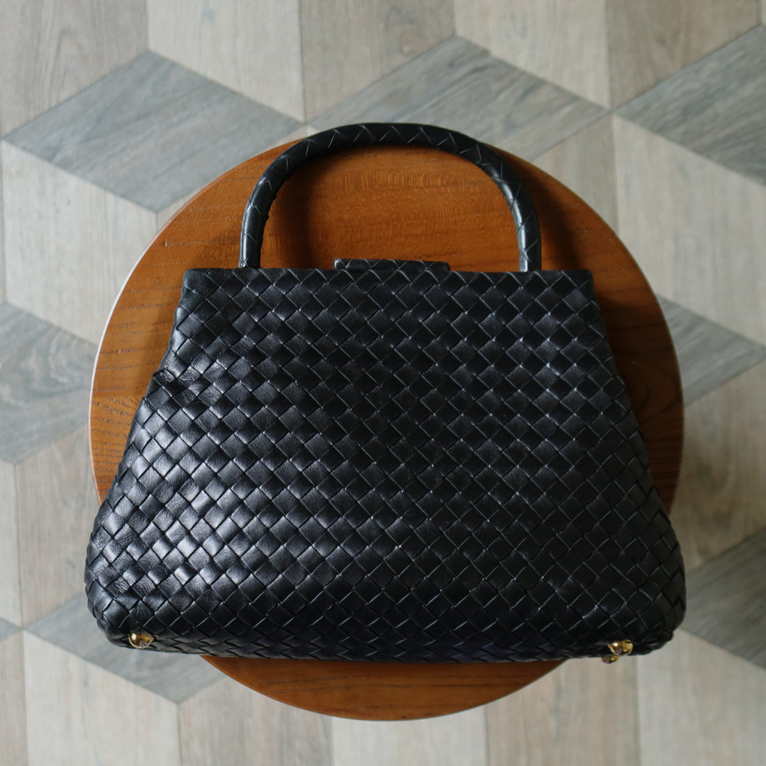 Bottega Veneta Vintage Black Leatherr Intrecciato Kiss Lock Top Handle Bag