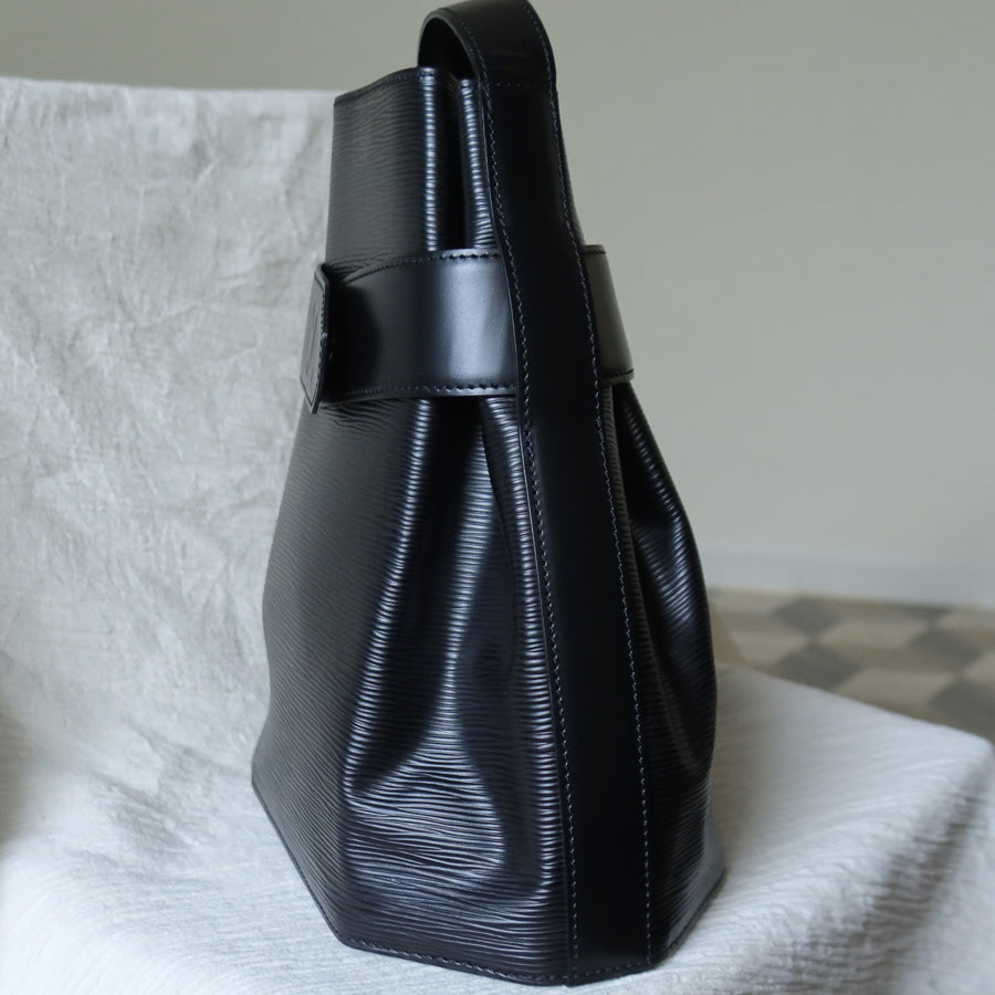 Louis Vuitton Vintage Black Epi Leather Flap Bucket Shoulder Bag