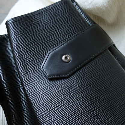 Louis Vuitton Vintage Black Epi Leather Flap Bucket Shoulder Bag