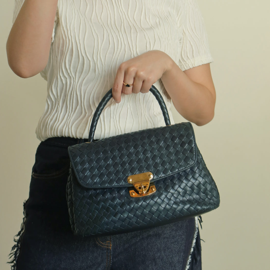 Bottega Veneta Vintage Blue Intrecciato Weave Turn Lock Top Handle Bag