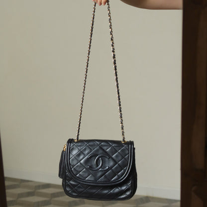 Vintage Chanel Black Lambskin Matelasse CC mark Tassel charm Classic Flap Bag