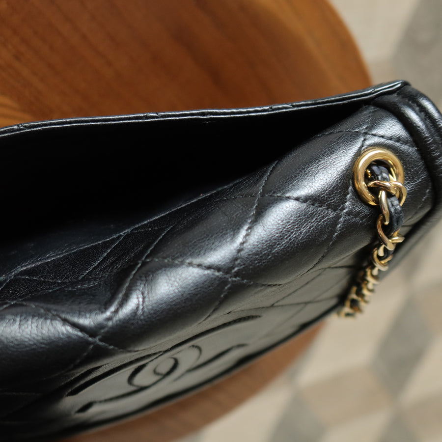 Vintage Chanel Black Lambskin Matelasse CC mark Tassel charm Classic Flap Bag