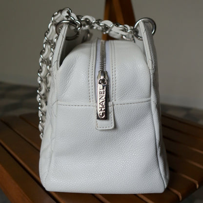Chanel Vintage White Caviar Leather Matelasse CC mark Shoulder Bag