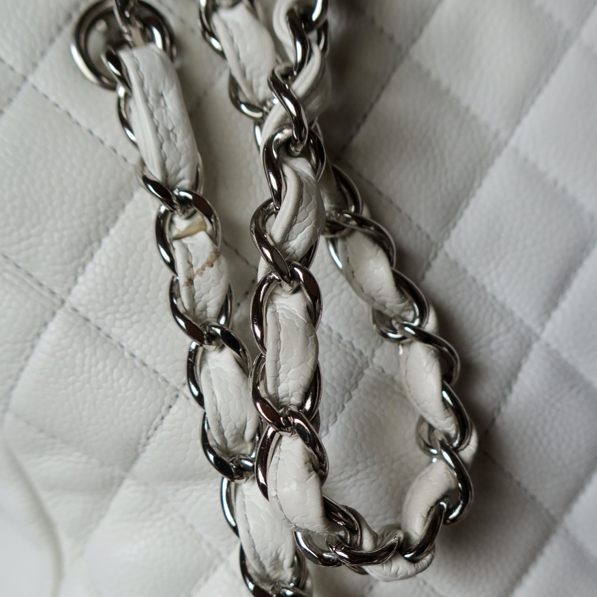 Chanel Vintage White Caviar Leather Matelasse CC mark Shoulder Bag