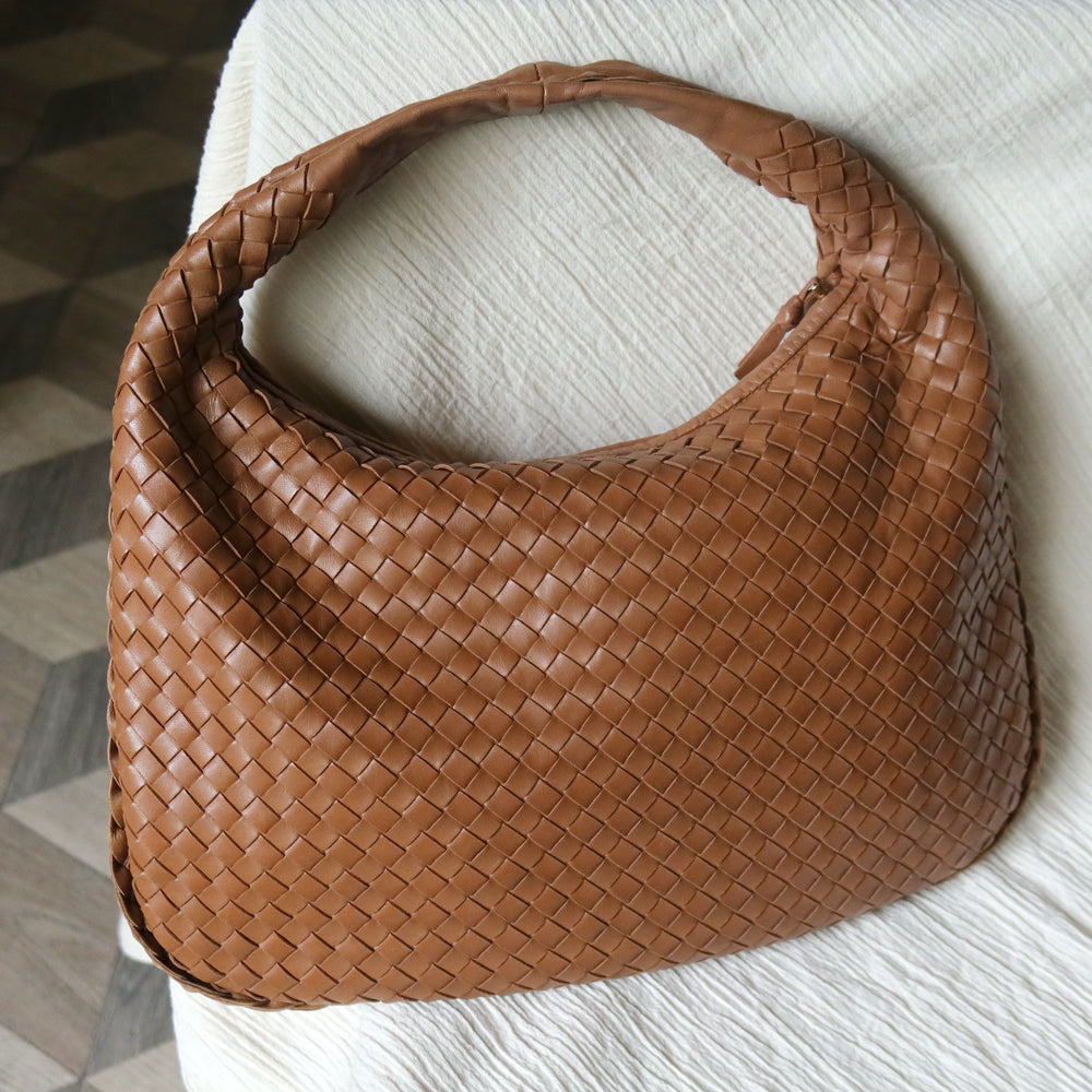 Bottega Veneta Vintage Caramel Brown Intrecciato Weave Veneta Hobo Shoulder Bag
