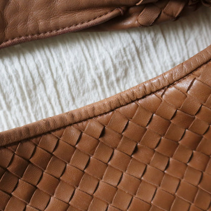 Bottega Veneta Vintage Caramel Brown Intrecciato Weave Veneta Hobo Shoulder Bag