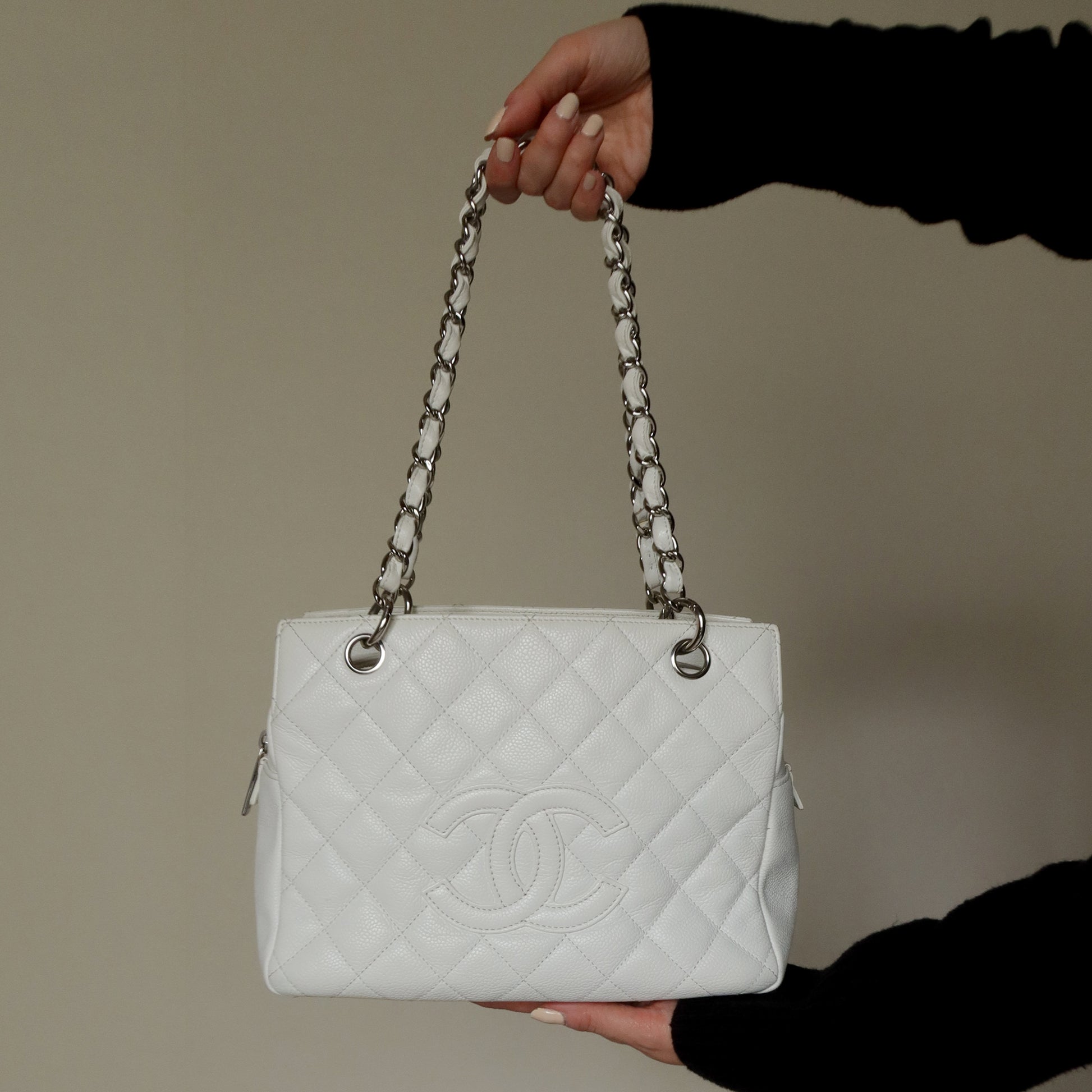 Chanel Vintage White Caviar Leather Matelasse CC mark Shoulder Bag