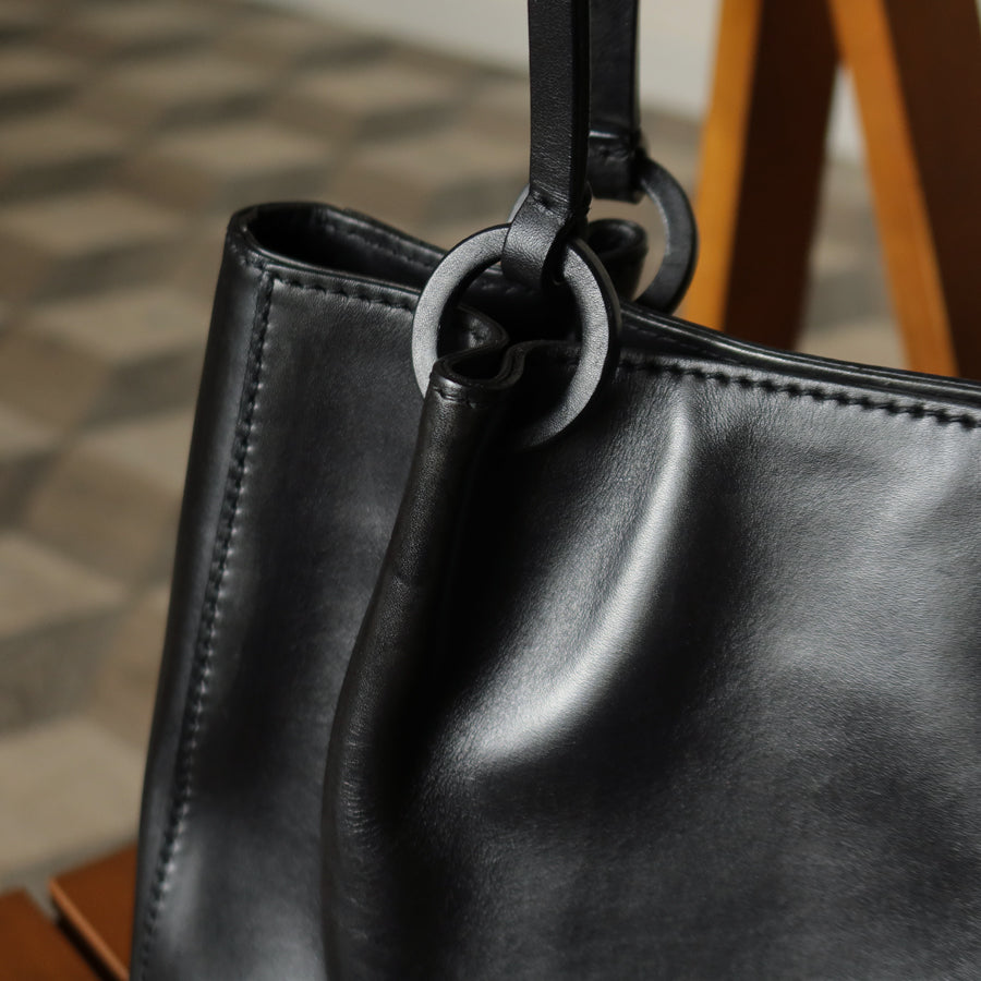 Gucci Vintage Black Leather Daily Tote Shoulder Bag with Gucci Charm