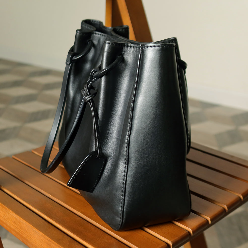 Gucci Vintage Black Leather Daily Tote Shoulder Bag with Gucci Charm