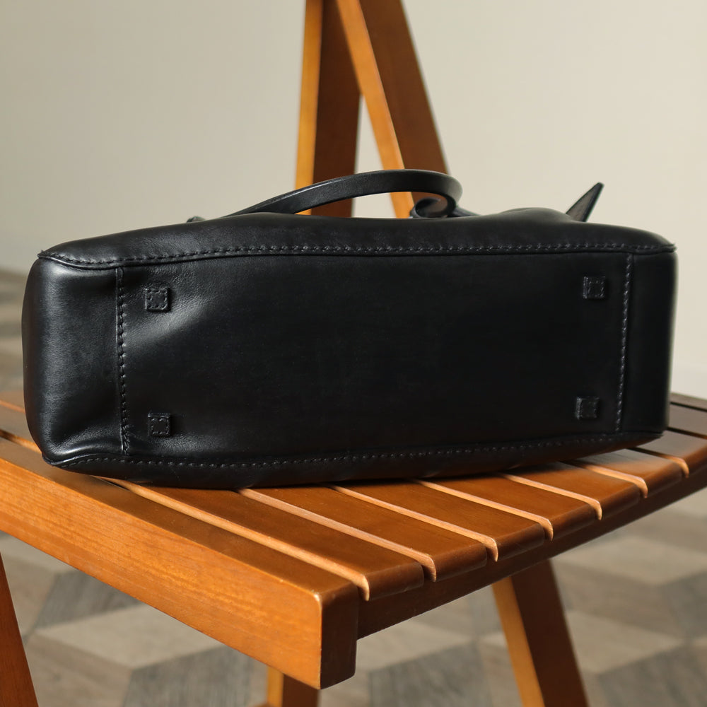 Gucci Vintage Black Leather Daily Tote Shoulder Bag with Gucci Charm