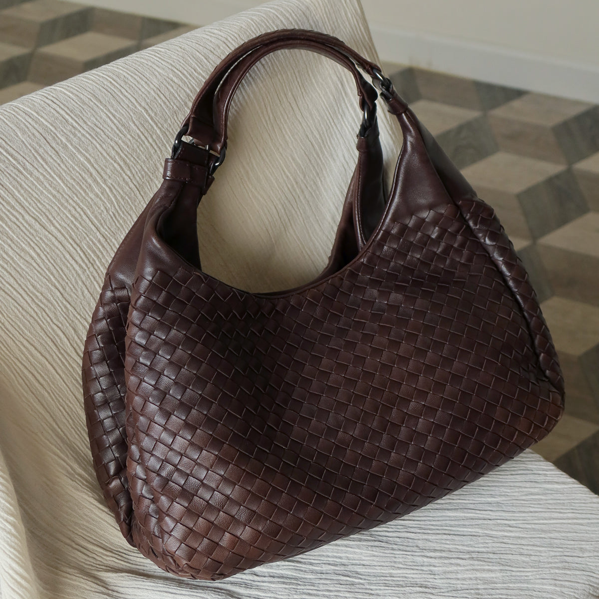 Bottega Veneta Vintage Dark Brown Medium Intrecciato Hobo Shoulder Bag [3]