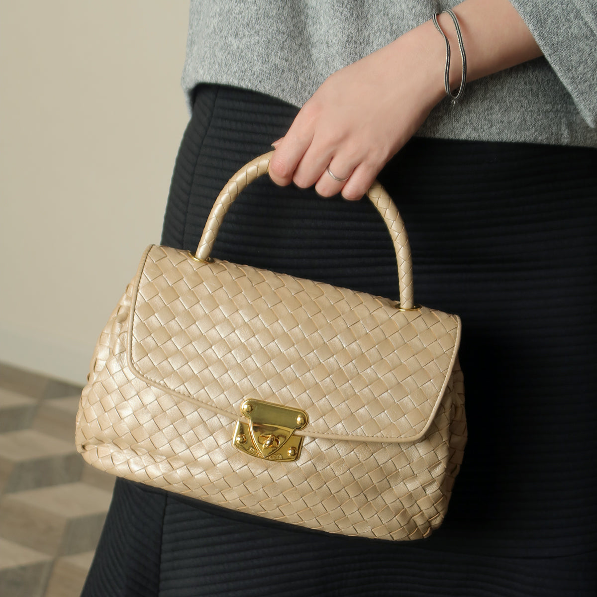 Vintage Bottega Veneta Shimmer Ivory Intrecciato Weave Top Handle Bag