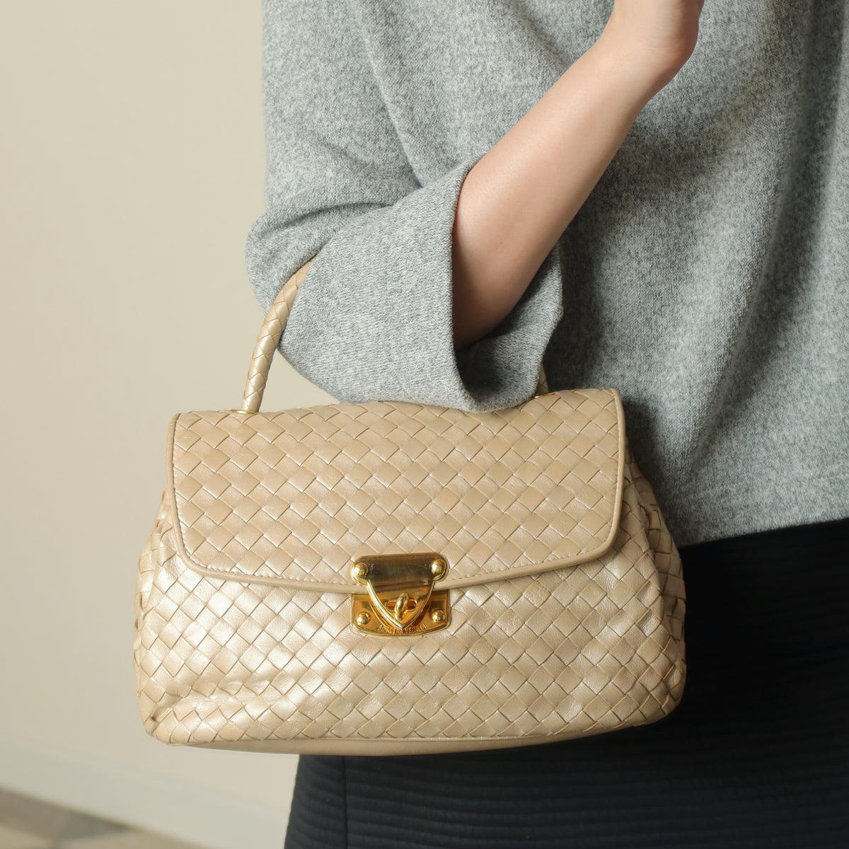 Vintage Bottega Veneta Shimmer Ivory Intrecciato Weave Top Handle Bag