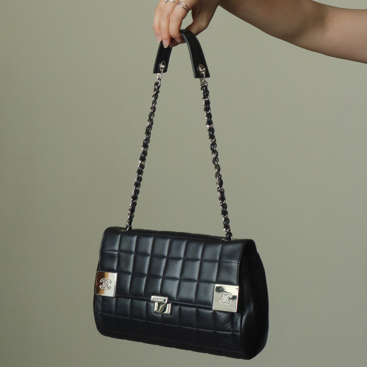 Chanel Vintage Black Lambskin Chocolate Bar Quilted Coco mark Shoulder Flap Bag