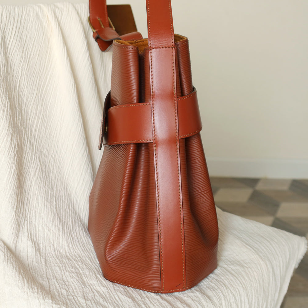 Louis Vuitton Vintage Cogac Brown Epi Leather Belt Strap Shoulder Bag