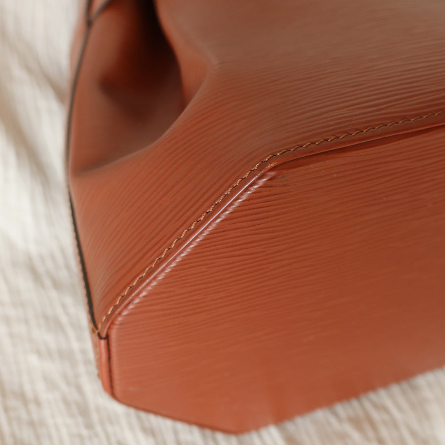 Louis Vuitton Vintage Cogac Brown Epi Leather Belt Strap Shoulder Bag