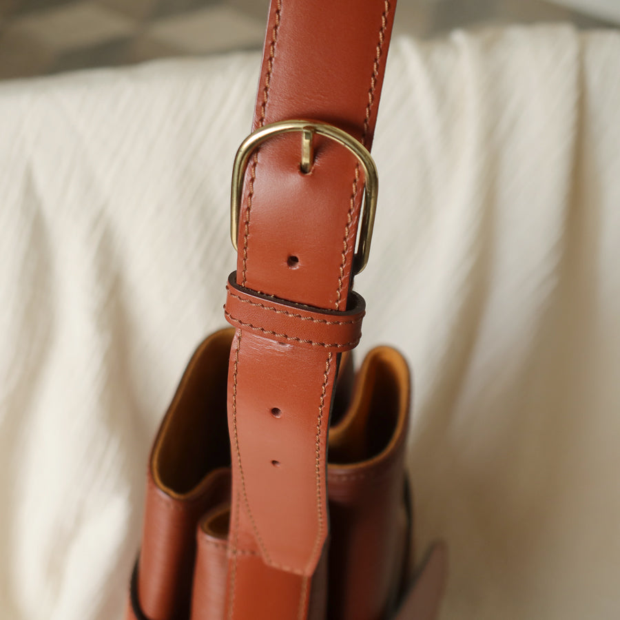 Louis Vuitton Vintage Cogac Brown Epi Leather Belt Strap Shoulder Bag