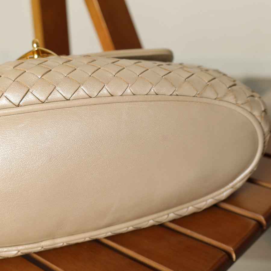 Vintage Bottega Veneta Shimmer Ivory Intrecciato Weave Top Handle Bag