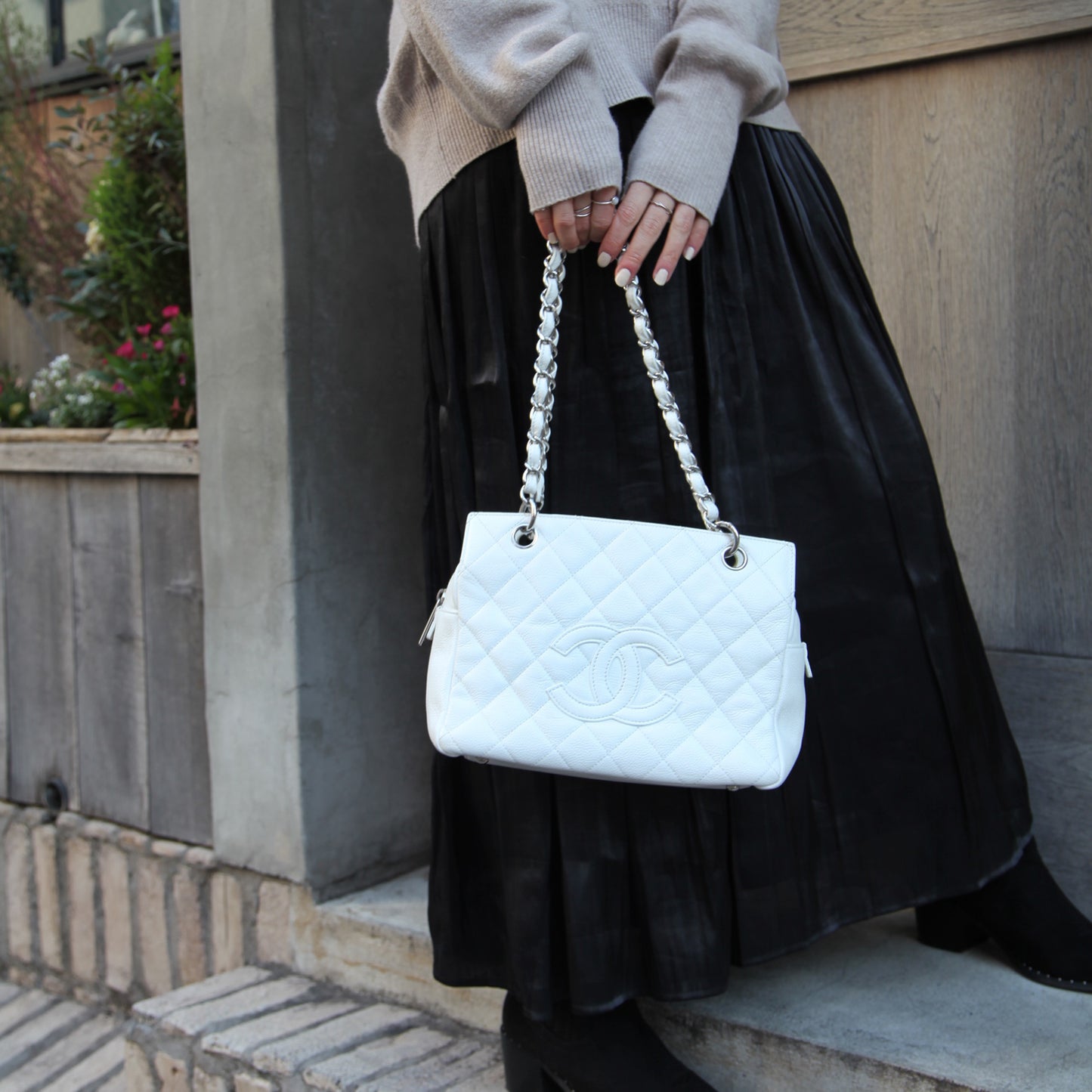 Chanel Vintage White Caviar Leather Matelasse CC mark Shoulder Bag