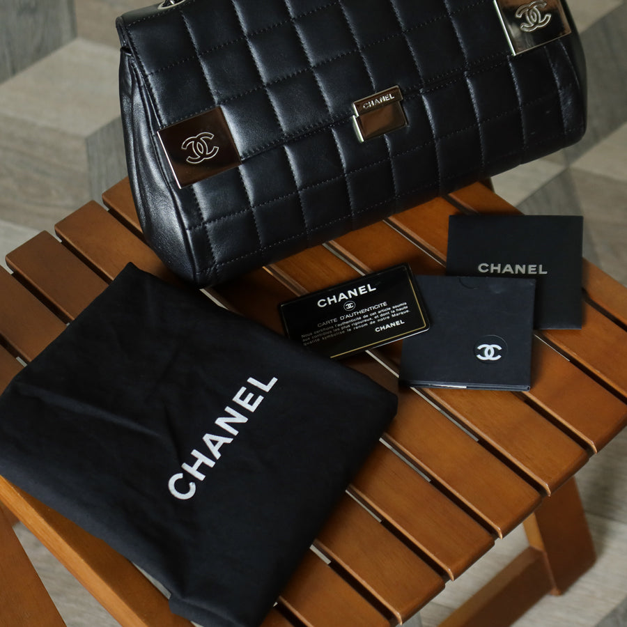 Chanel Vintage Black Lambskin Chocolate Bar Quilted Coco mark Shoulder Flap Bag