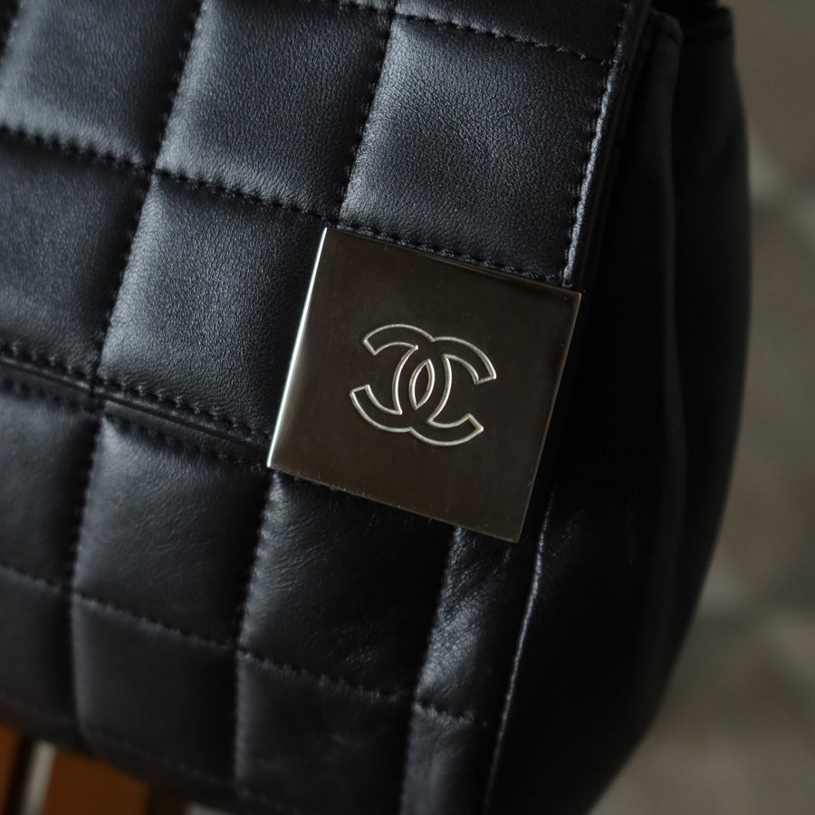 Chanel Vintage Black Lambskin Chocolate Bar Quilted Coco mark Shoulder Flap Bag